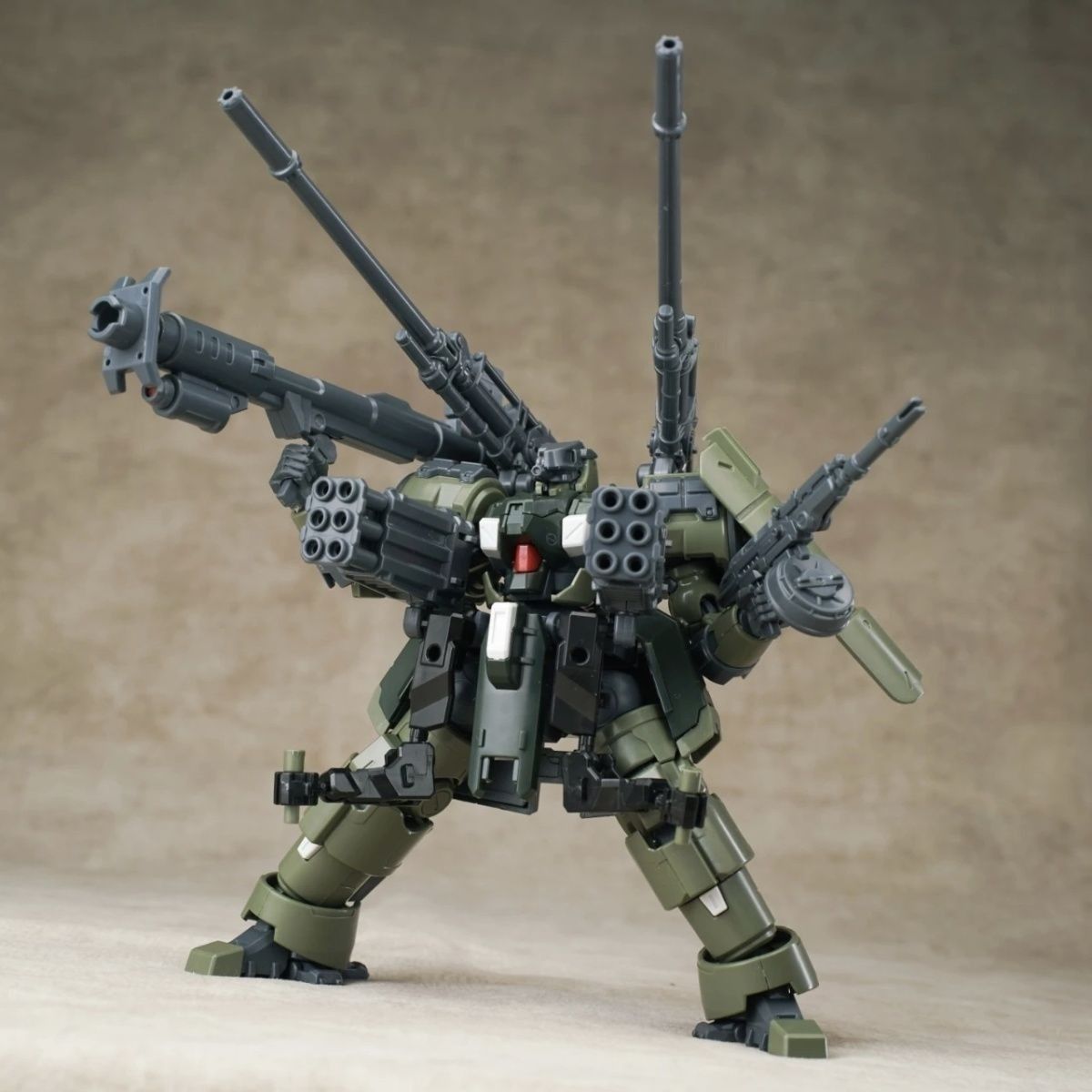 Sheik Mainland ZAROV C1  1/144 - огляд і ціна Heavy Equipment Manufacturers